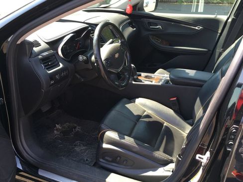 Used 2015 Chevrolet Impala LTZ FWD image 4