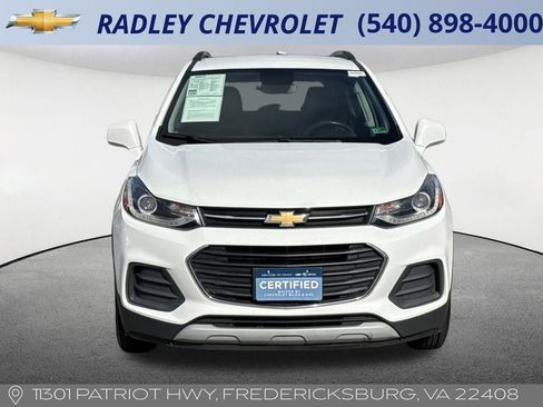Used 2019 Chevrolet Trax LT w/ LT Convenience Package image 12