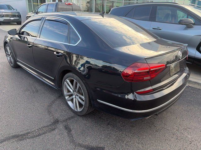 Used 2017 Volkswagen Passat 1.8T R-Line FWD image 4