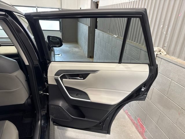 Used 2019 Toyota RAV4 XLE Premium w/ Protection Package FWD image 15