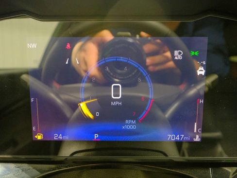 Used 2024 Chevrolet Trax RS w/ Sunroof Package image 36