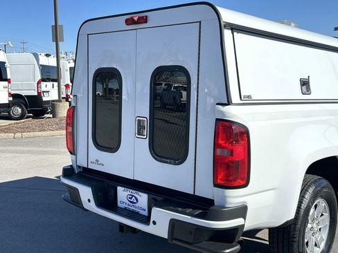 Used 2018 Chevrolet Colorado W/T w/ WT Convenience Package image 12