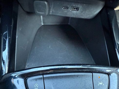 Certified 2024 Chevrolet Trax LT w/ Driver Confidence Package image 26