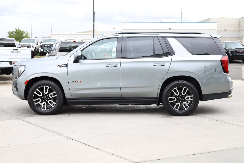 Used 2023 GMC Yukon AT4 w/ AT4 Premium Plus Package AWD/4WD image 3