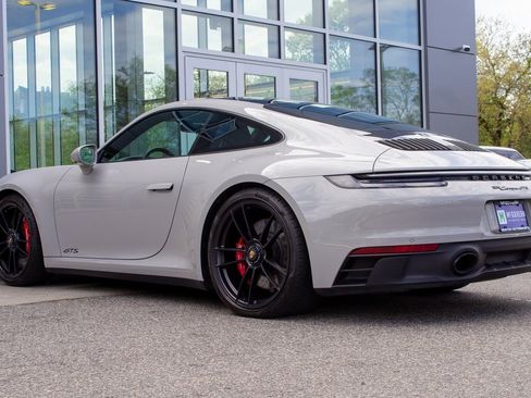 Used 2024 Porsche 911 Carrera GTS w/ Premium Package image 8