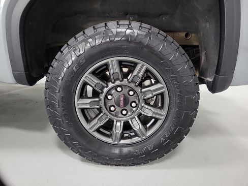 Used 2024 GMC Sierra 1500 AT4X AWD/4WD image 20