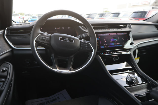 New 2026 Jeep Grand Cherokee Altitude RWD image 11