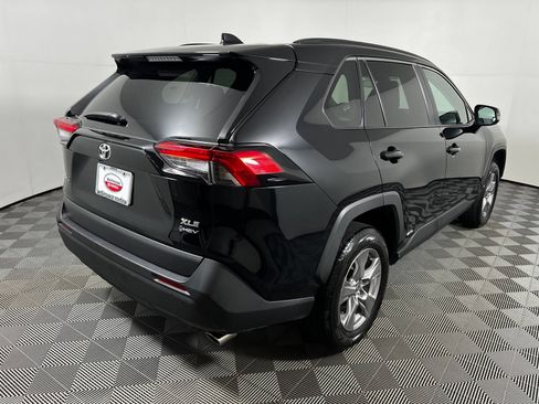 Certified 2025 Toyota RAV4 XLE AWD/4WD image 5