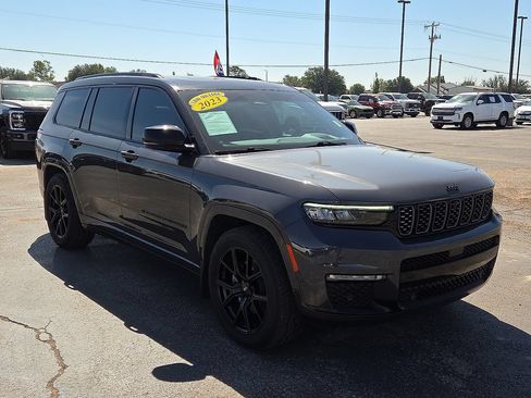 Used 2023 Jeep Grand Cherokee L Summit AWD/4WD image 7
