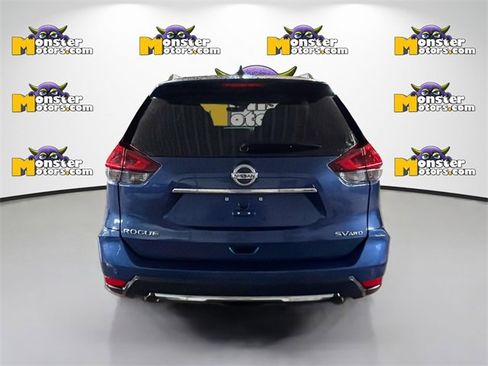 Used 2020 Nissan Rogue SV image 32