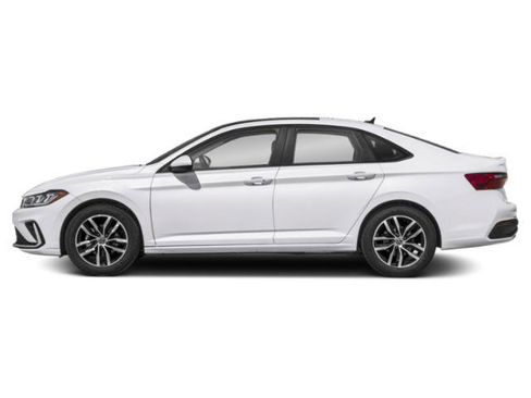Used 2025 Volkswagen Jetta SE image 6