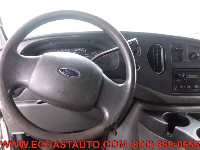 Used 2006 Ford E-250 and Econoline 250 RWD image 11