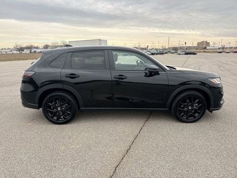 Used 2024 Honda HR-V Sport image 14