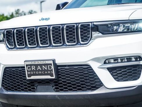 Used 2024 Jeep Grand Cherokee Limited 4xe AWD/4WD image 2
