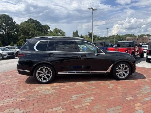 Used 2025 BMW X7 xDrive40i AWD/4WD image 37