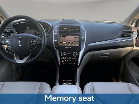 Used 2019 Lincoln MKC Premiere FWD image 8