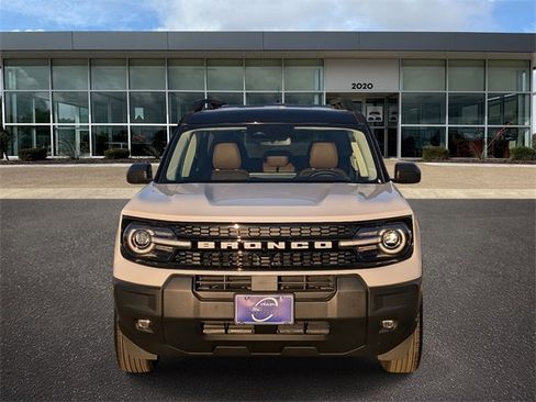 New 2025 Ford Bronco Sport Outer Banks image 2