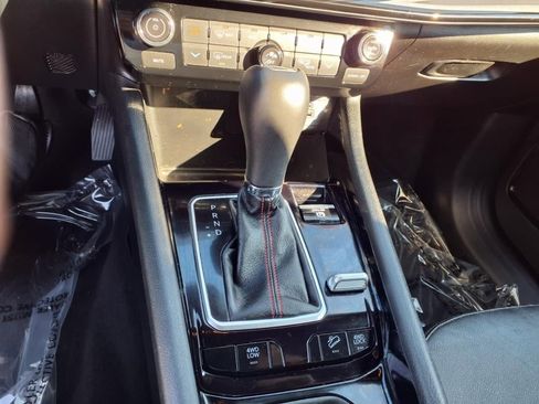 Used 2024 Jeep Compass Trailhawk image 17