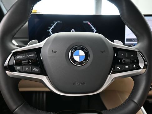 Used 2025 BMW 330i Sedan image 31