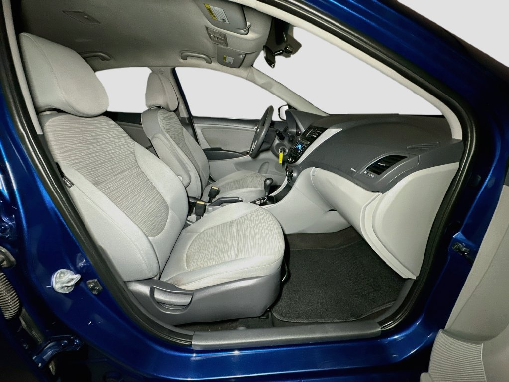 Used 2017 Hyundai Accent SE FWD image 33