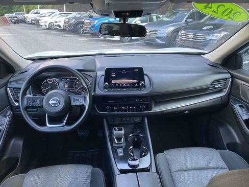 Used 2024 Nissan Rogue SV AWD/4WD image 21
