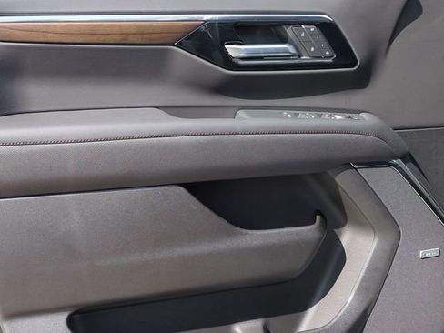 New 2026 Chevrolet Tahoe High Country image 10