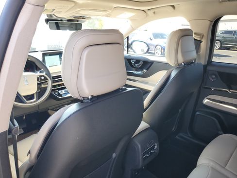 New 2026 Lincoln Corsair Reserve image 27