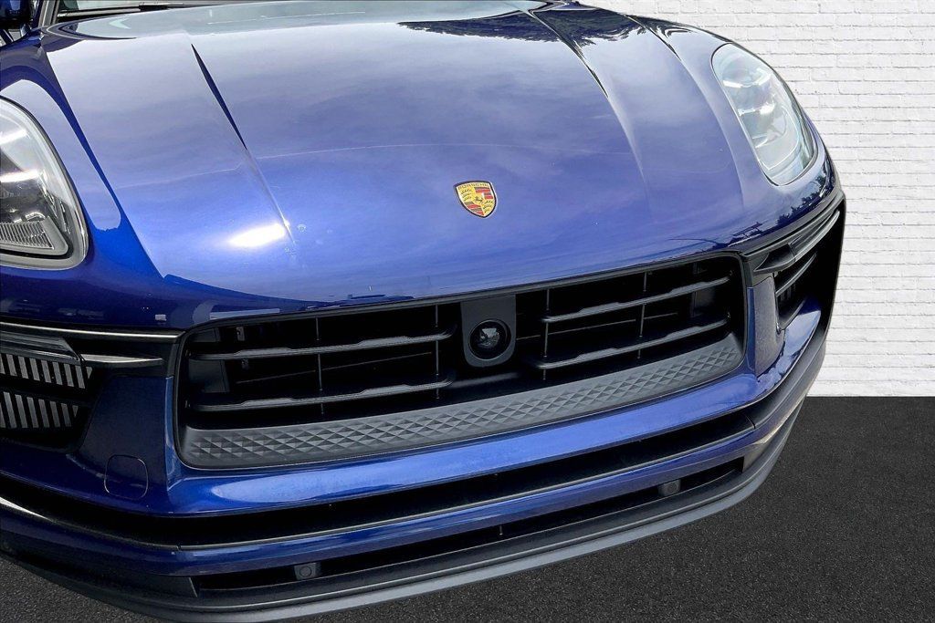 Used 2022 Porsche Macan S AWD/4WD image 32