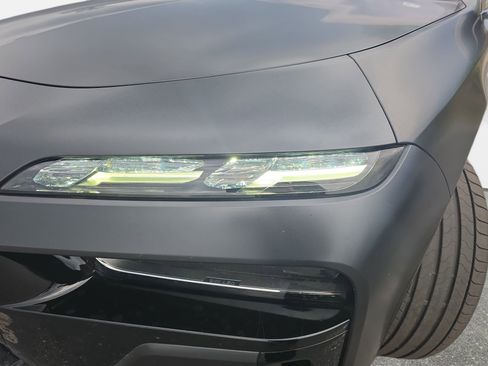 Used 2023 BMW 760i xDrive AWD/4WD image 30