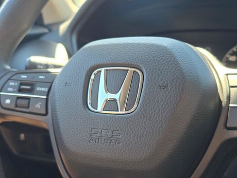 Certified 2023 Honda HR-V LX image 26