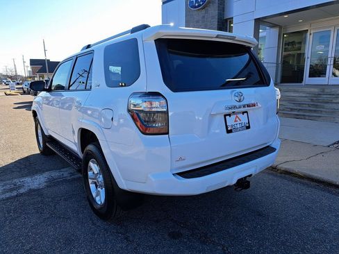 Used 2024 Toyota 4Runner SR5 image 4