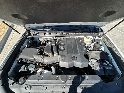 Used 2020 Toyota 4Runner Nightshade image 32