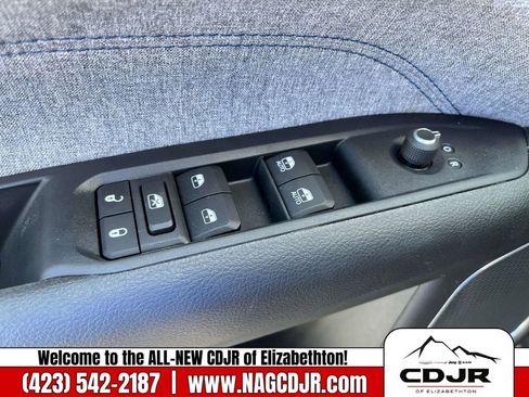 New 2022 Jeep Compass Latitude w/ Convenience Group image 23