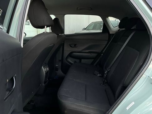 Used 2025 Hyundai Kona SEL image 11