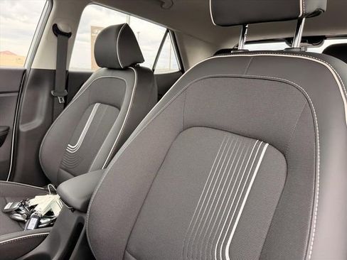 New 2026 Hyundai Venue SEL FWD image 14