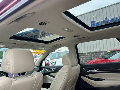 Used 2020 Buick Enclave Premium w/ Sun and Sites Package AWD/4WD image 27
