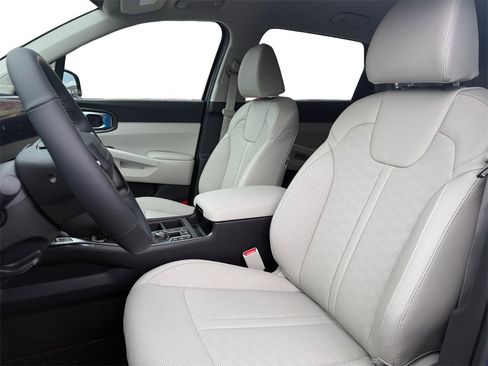 New 2026 Kia Sorento EX image 9