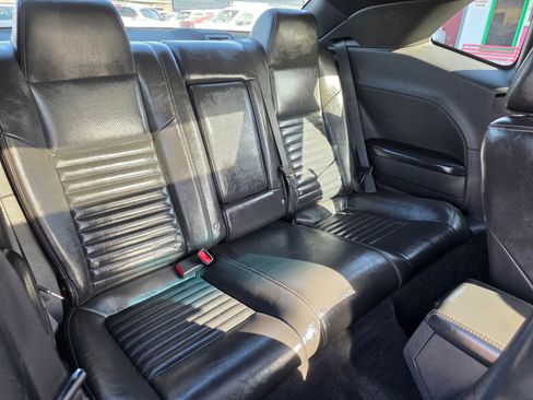 Used 2010 Dodge Challenger R/T image 13
