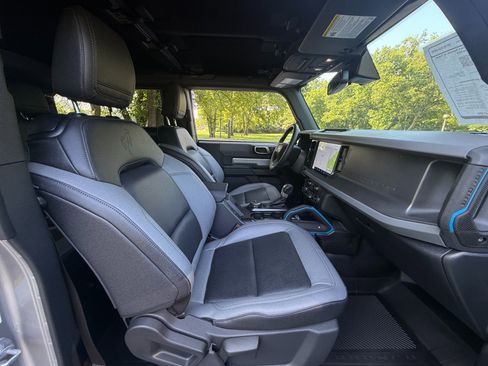 Used 2024 Ford Bronco Black Diamond image 20