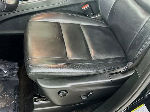 Used 2018 Jeep Grand Cherokee Limited image 25