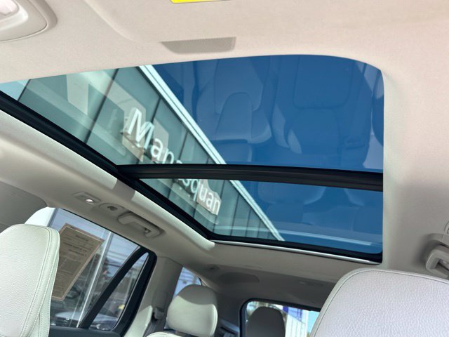Certified 2023 Volvo XC90 B6 Plus w/ Protection Package Premier AWD/4WD image 28