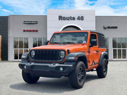 Used 2025 Jeep Wrangler Sport AWD/4WD image 2