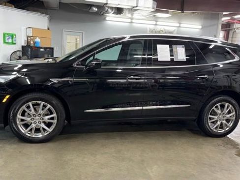 Used 2023 Buick Enclave Premium w/ Experience Buick Package image 8