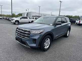 Used 2025 Ford Explorer Active AWD/4WD video 3