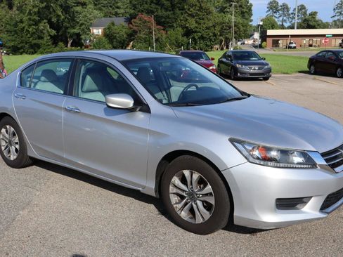 Used 2015 Honda Accord LX image 9