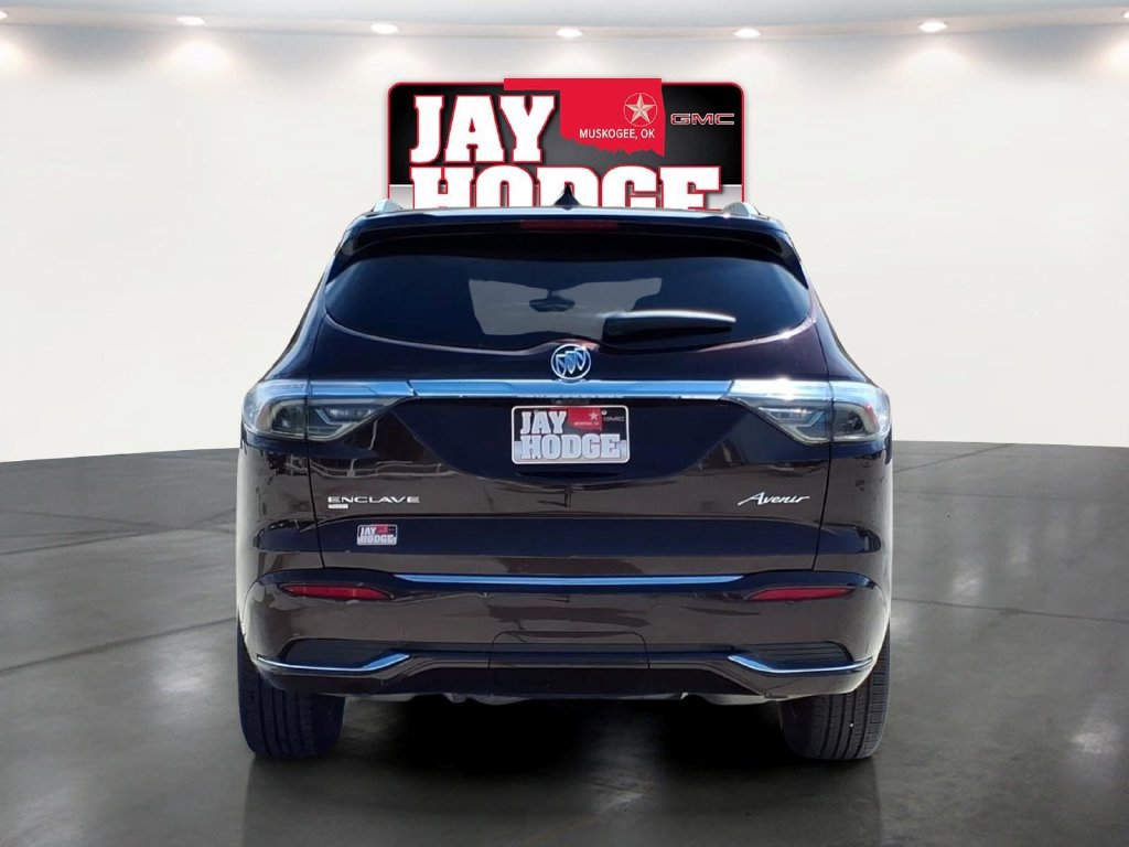 Used 2024 Buick Enclave Avenir AWD/4WD image 5