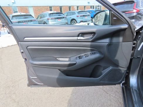 Used 2022 Nissan Altima 2.5 SV image 15