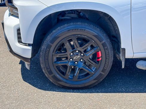 Used 2022 Chevrolet Silverado 1500 RST w/ Redline Edition AWD/4WD image 7