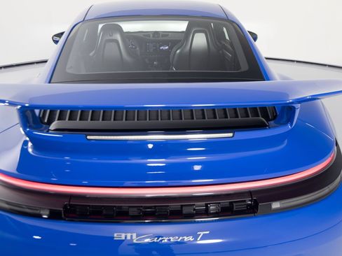 Certified 2025 Porsche 911 Carrera RWD image 50