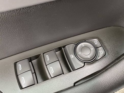 Used 2025 Chevrolet Blazer LT FWD image 24